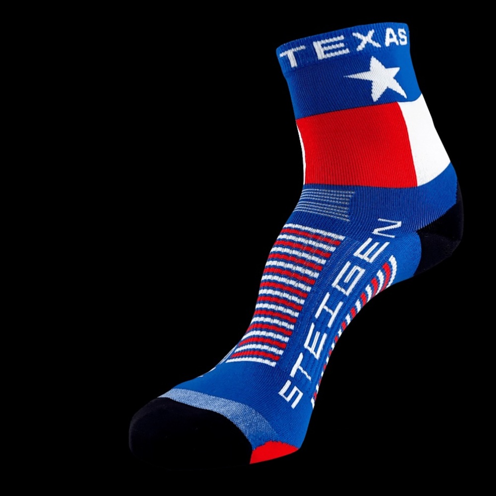 Steigen TEXAS RUNNING SOCKS NWT FOUR Pairs ½ LENGTH Athletic Performance